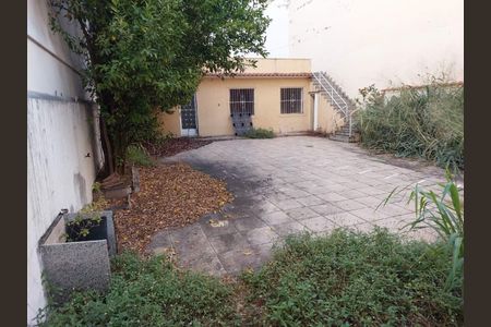 Casa à venda com 328m², 4 quartos e 2 vagas