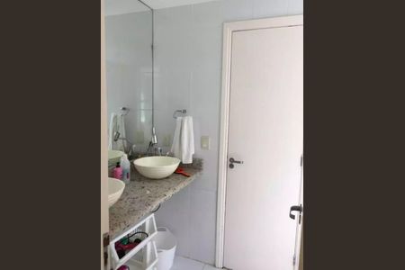 Casa à venda com 230m², 3 quartos e 3 vagas