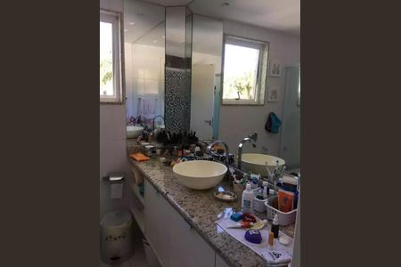 Casa à venda com 3 quartos, 230m² em Vargem Grande, Rio de Janeiro