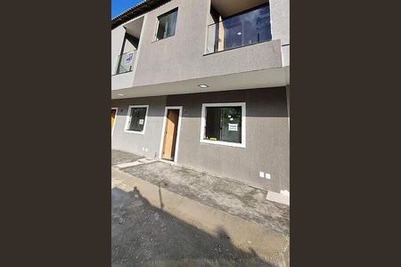 Casa à venda com 80m², 2 quartos e 1 vaga