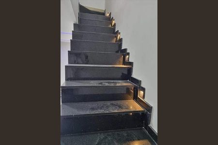 Casa à venda com 80m², 2 quartos e 1 vaga