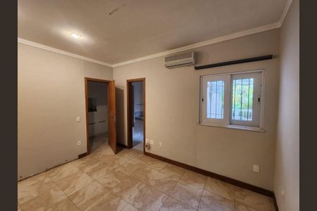 Casa à venda com 5 quartos, 412m² em Charitas, Niterói