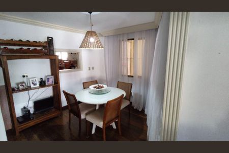 Casa à venda com 4 quartos, 200m² em Fonseca, Niterói