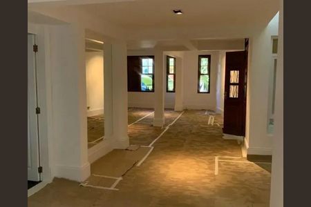 Casa à venda com 300m², 3 quartos e 2 vagas