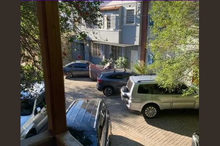 Casa à venda com 300m², 3 quartos e 2 vagas