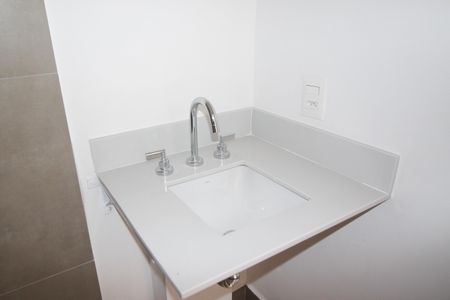 Apartamento à venda com 104m², 2 quartos e 2 vagasBanheiro da Suíte 2
