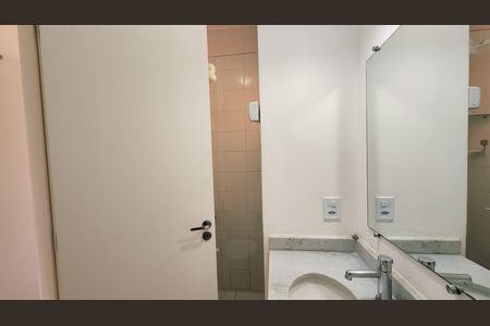 Casa para alugar com 100m², 3 quartos e 2 vagas Casa para alugar com 100m², 3 quartos e 2 vagasBanheiro Social