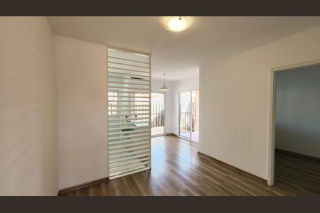 Casa para alugar com 100m², 3 quartos e 2 vagas Casa para alugar com 100m², 3 quartos e 2 vagasSala
