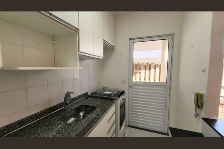 Casa para alugar com 100m², 3 quartos e 2 vagas Casa para alugar com 100m², 3 quartos e 2 vagasCozinha e Área de Serviço