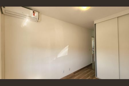 Casa para alugar com 100m², 3 quartos e 2 vagas Casa para alugar com 100m², 3 quartos e 2 vagasSuíte