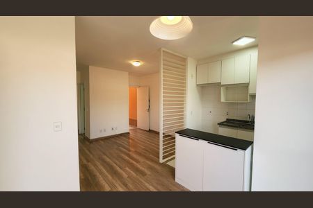 Casa para alugar com 100m², 3 quartos e 2 vagas Casa para alugar com 100m², 3 quartos e 2 vagasSala