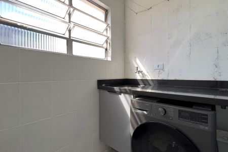Apartamento à venda com 55m², 2 quartos e 1 vaga Apartamento à venda com 55m², 2 quartos e 1 vagaCozinha e Área de Serviço