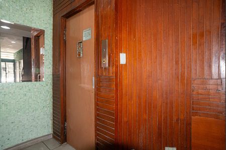 Apartamento à venda com 108m², 3 quartos e sem vagaÁrea comum - Elevador