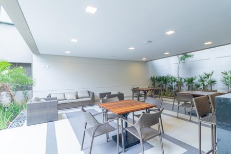 Apartamento à venda com 66m², 2 quartos e 1 vagaÁrea comum