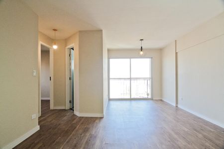 Apartamento para alugar com 70m², 2 quartos e 1 vagaSala