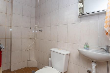 Casa à venda com 219m², 2 quartos e 5 vagas Casa à venda com 219m², 2 quartos e 5 vagasBanheiro de Serviço