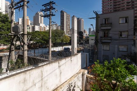 Casa à venda com 219m², 2 quartos e 5 vagas Casa à venda com 219m², 2 quartos e 5 vagasVista Quarto 2