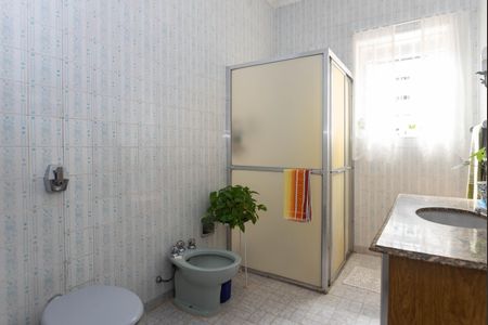 Casa à venda com 219m², 2 quartos e 5 vagas Casa à venda com 219m², 2 quartos e 5 vagasBanheiro Social