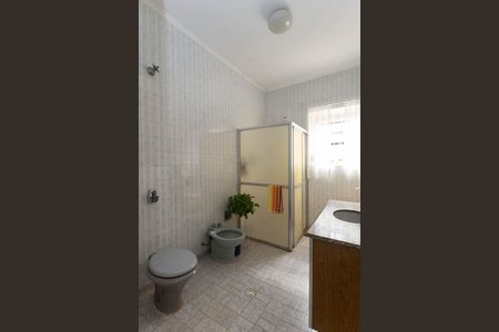 Casa à venda com 219m², 2 quartos e 5 vagas Casa à venda com 219m², 2 quartos e 5 vagasBanheiro Social