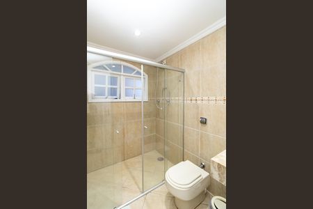 Casa à venda com 500m², 4 quartos e 6 vagas Casa à venda com 500m², 4 quartos e 6 vagasBanheiro da Suíte 1