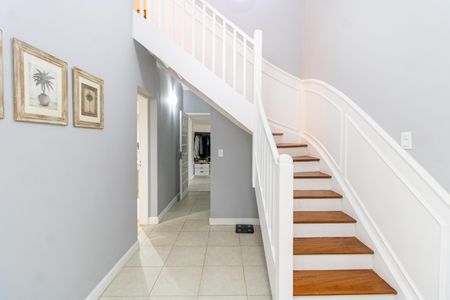 Casa à venda com 500m², 4 quartos e 6 vagas Casa à venda com 500m², 4 quartos e 6 vagasCorredor - Quartos