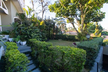 Casa à venda com 500m², 4 quartos e 6 vagas Casa à venda com 500m², 4 quartos e 6 vagasJardim