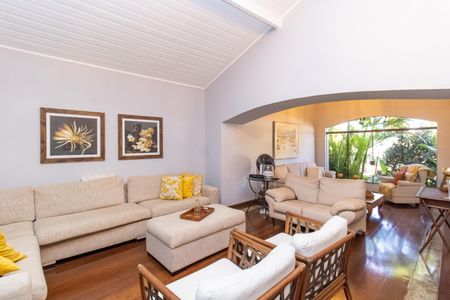 Sala de casa à venda com 4 quartos, 500m² em Barro Branco (zona Norte), São Paulo