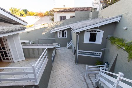 Casa à venda com 500m², 4 quartos e 6 vagas Casa à venda com 500m², 4 quartos e 6 vagasQuintal