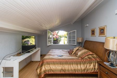 Casa à venda com 500m², 4 quartos e 6 vagas Casa à venda com 500m², 4 quartos e 6 vagasSuíte 2
