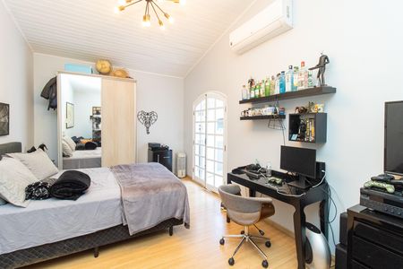 Casa à venda com 500m², 4 quartos e 6 vagas Casa à venda com 500m², 4 quartos e 6 vagasSuíte 3