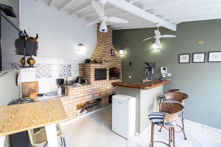 Casa à venda com 500m², 4 quartos e 6 vagas Casa à venda com 500m², 4 quartos e 6 vagasTerraço Gourmet