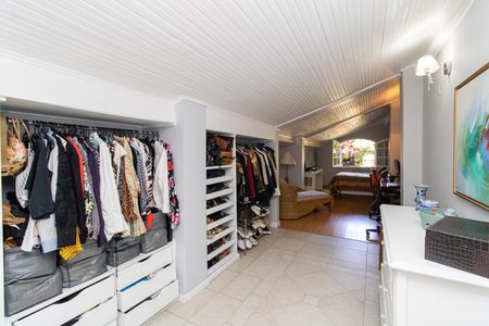 Casa à venda com 500m², 4 quartos e 6 vagas Casa à venda com 500m², 4 quartos e 6 vagasSuíte 2