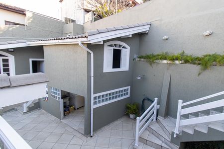 Casa à venda com 500m², 4 quartos e 6 vagas Casa à venda com 500m², 4 quartos e 6 vagasVista Varanda da Suíte 3