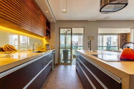 Apartamento à venda com 131m², 3 quartos e 3 vagasSala/Cozinha