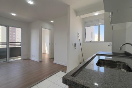 Apartamento à venda com 42m², 2 quartos e 1 vaga Apartamento à venda com 42m², 2 quartos e 1 vagaCozinha e Área de Serviço
