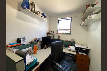 Apartamento à venda com 99m², 3 quartos e 2 vagasEscritório