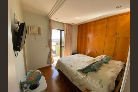 Apartamento à venda com 99m², 3 quartos e 2 vagasSuíte 