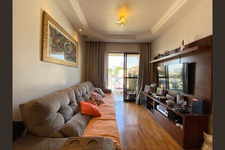 Apartamento à venda com 99m², 3 quartos e 2 vagasSala