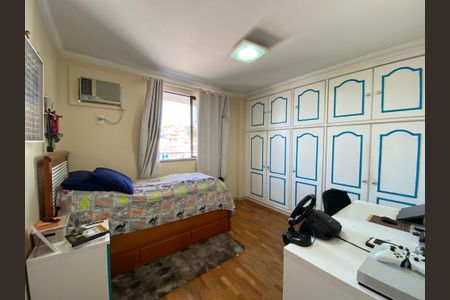 Apartamento à venda com 99m², 3 quartos e 2 vagasQuarto