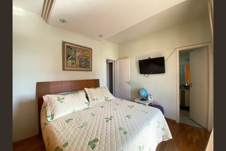 Apartamento à venda com 99m², 3 quartos e 2 vagasSuíte 