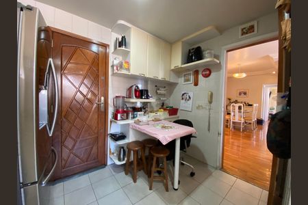 Apartamento à venda com 99m², 3 quartos e 2 vagasCopa