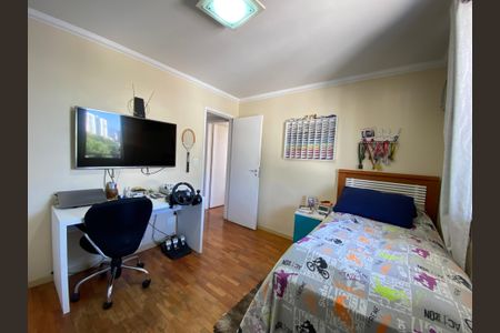 Apartamento à venda com 99m², 3 quartos e 2 vagasQuarto