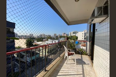 Apartamento à venda com 99m², 3 quartos e 2 vagasVaranda da Suíte 