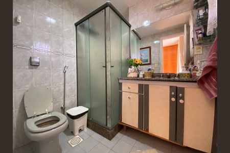 Apartamento à venda com 99m², 3 quartos e 2 vagasBanheiro da Suíte