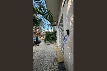 Apartamento à venda com 90m², 3 quartos e sem vaga Apartamento à venda com 90m², 3 quartos e sem vagaPlaquinha