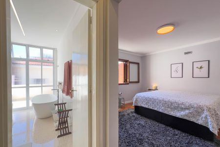 Casa para alugar com 300m², 4 quartos e 2 vagas Casa para alugar com 300m², 4 quartos e 2 vagasQuarto 1