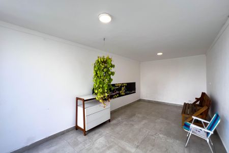 Casa para alugar com 300m², 4 quartos e 2 vagas Casa para alugar com 300m², 4 quartos e 2 vagasEdícula