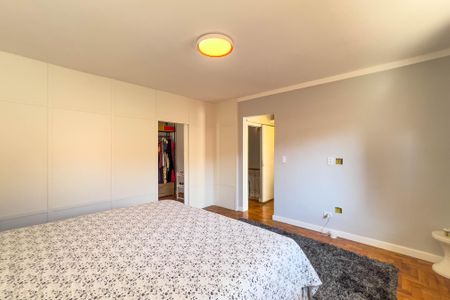 Casa para alugar com 300m², 4 quartos e 2 vagas Casa para alugar com 300m², 4 quartos e 2 vagasQuarto 1