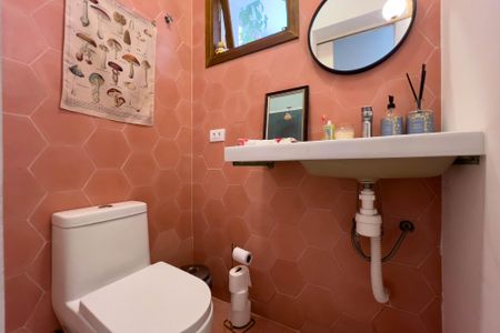 Casa para alugar com 300m², 4 quartos e 2 vagas Casa para alugar com 300m², 4 quartos e 2 vagasLavabo