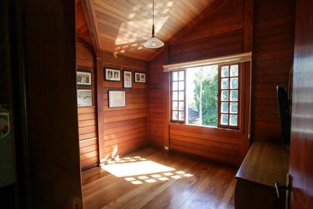 Casa de condomínio à venda com 360m², 3 quartos e 1 vagaSuíte 1